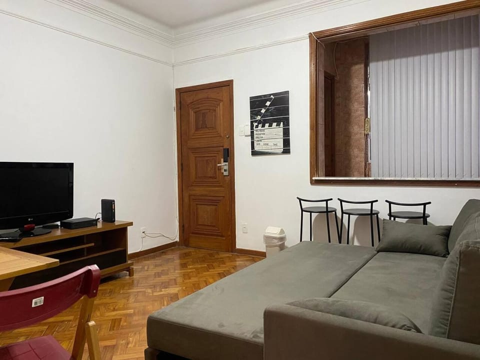 Apartamento Aconchegante na Orla de Copacabana Apartment in Rio de Janeiro