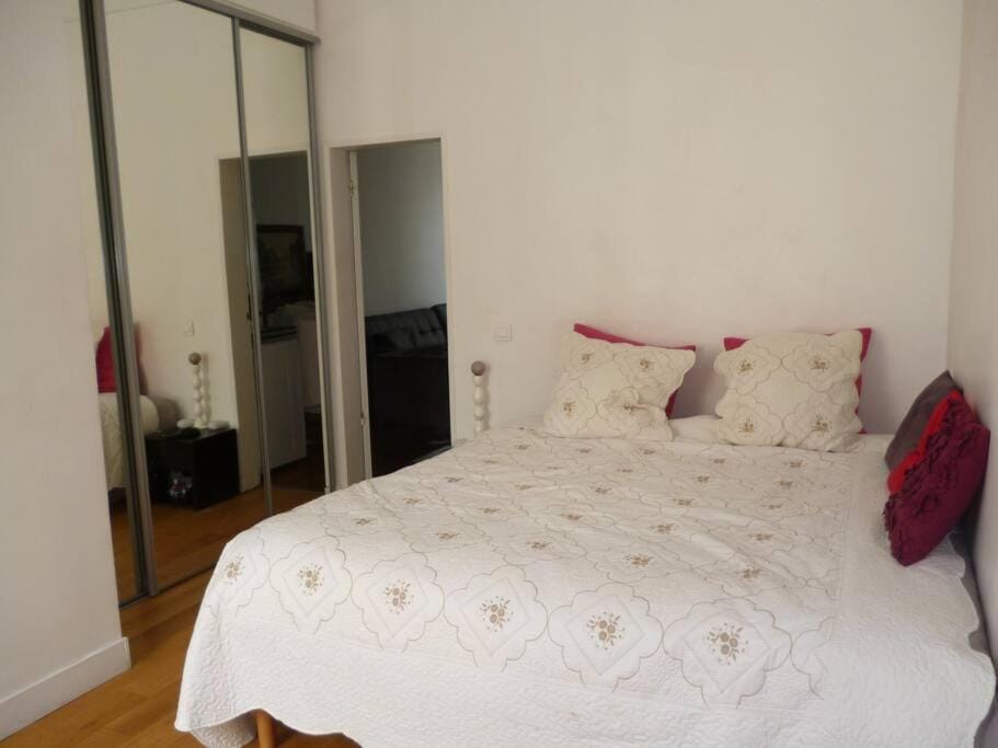 Beautiful 4 people flat in Paris, Bastille Apartment in Paris