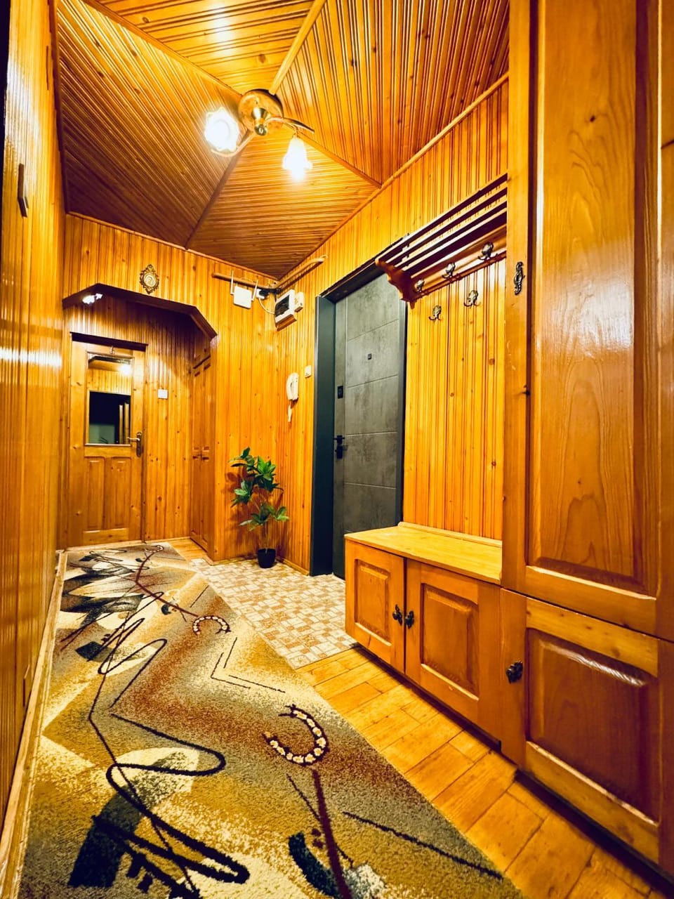 Lobby or reception, wardrobe