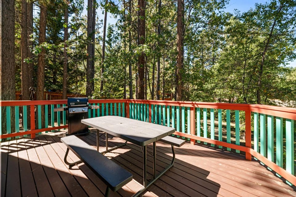 Patio, Spring, Day, Natural landscape, View (from property/room), Balcony/Terrace, Dining area