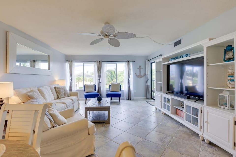 Ocean Village Condo: 3 Pools, Hot Tub & Beach House in Fort Pierce