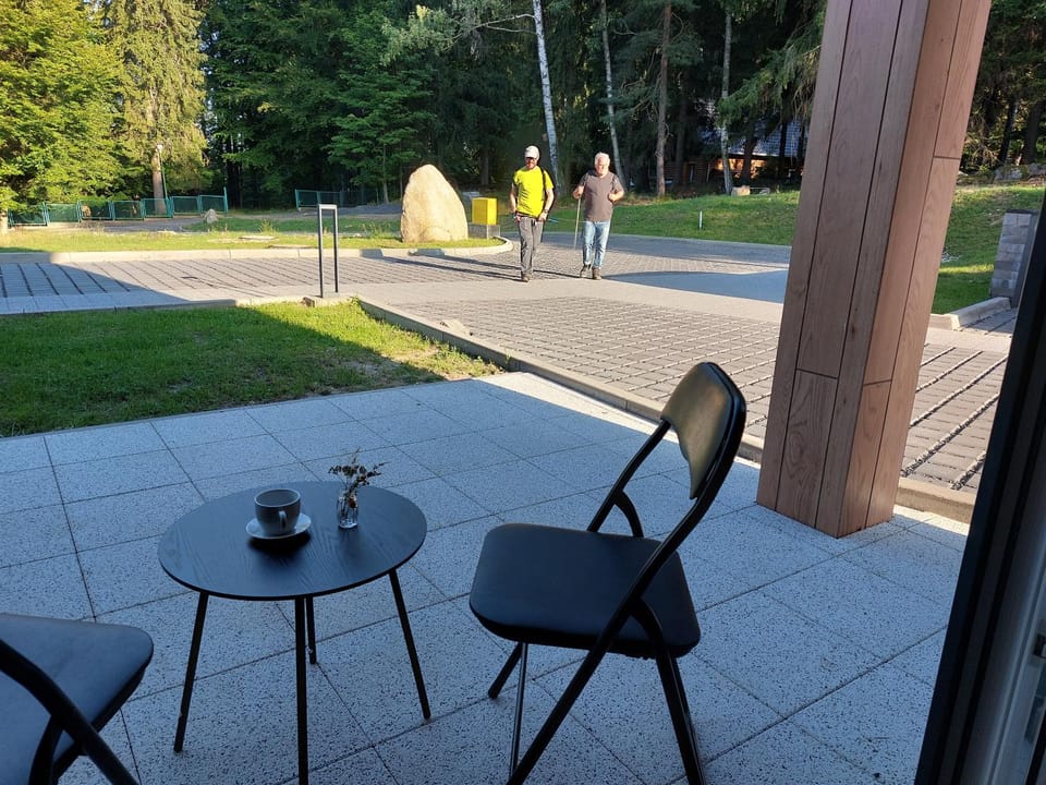 Widok na las, Pod Reglami studio Apartment in Lower Silesian Voivodeship