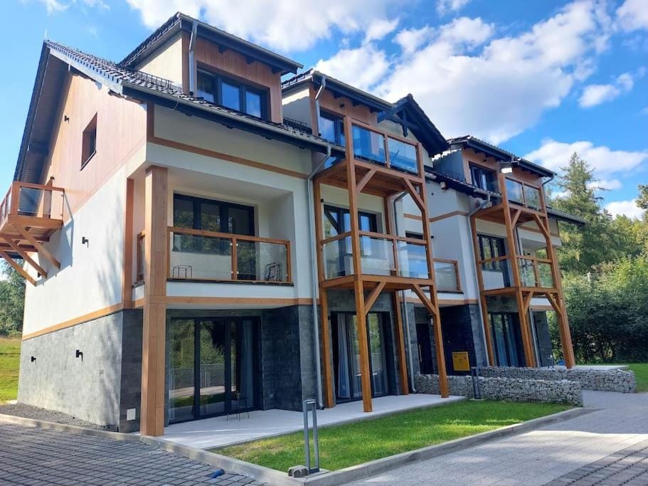 Widok na las, Pod Reglami studio Apartment in Lower Silesian Voivodeship