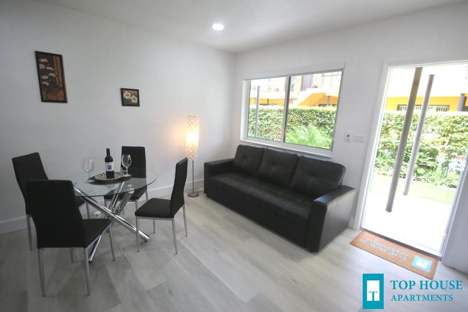 Diaz Stay Miami Airport Apartment in Miami