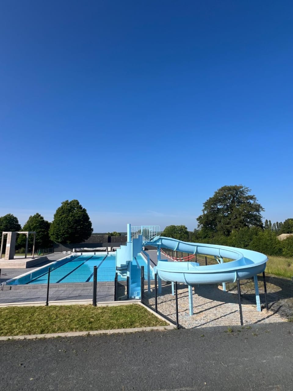 Swimming pool
