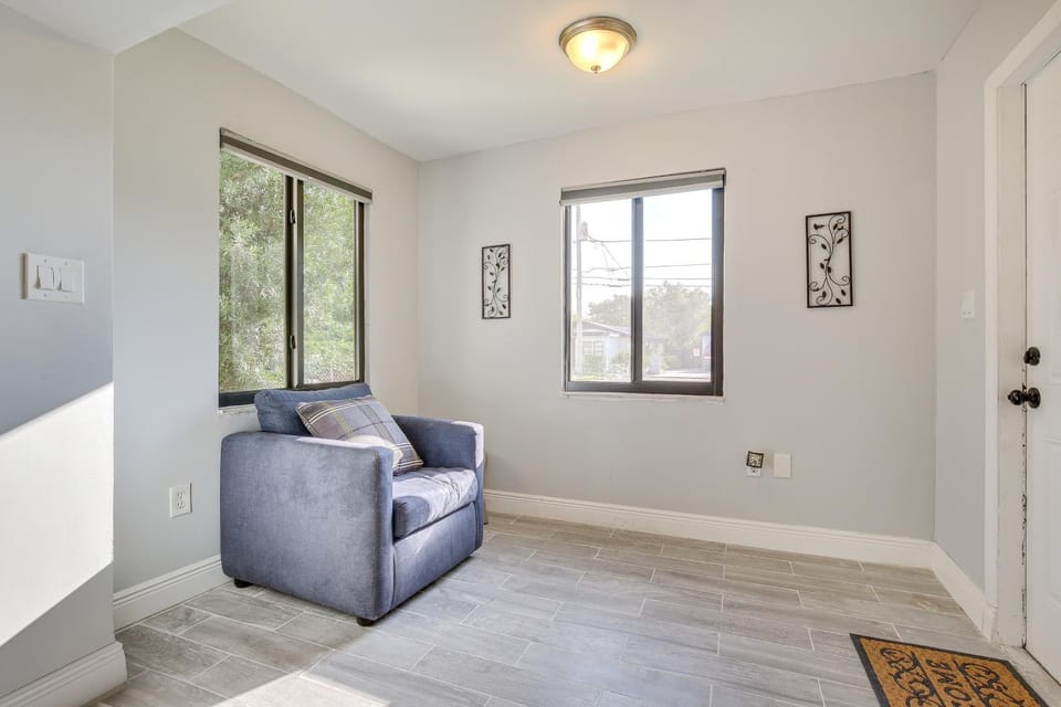 Close to Pompano Beach: Sunny Retreat Near Casinos House in Pompano Beach
