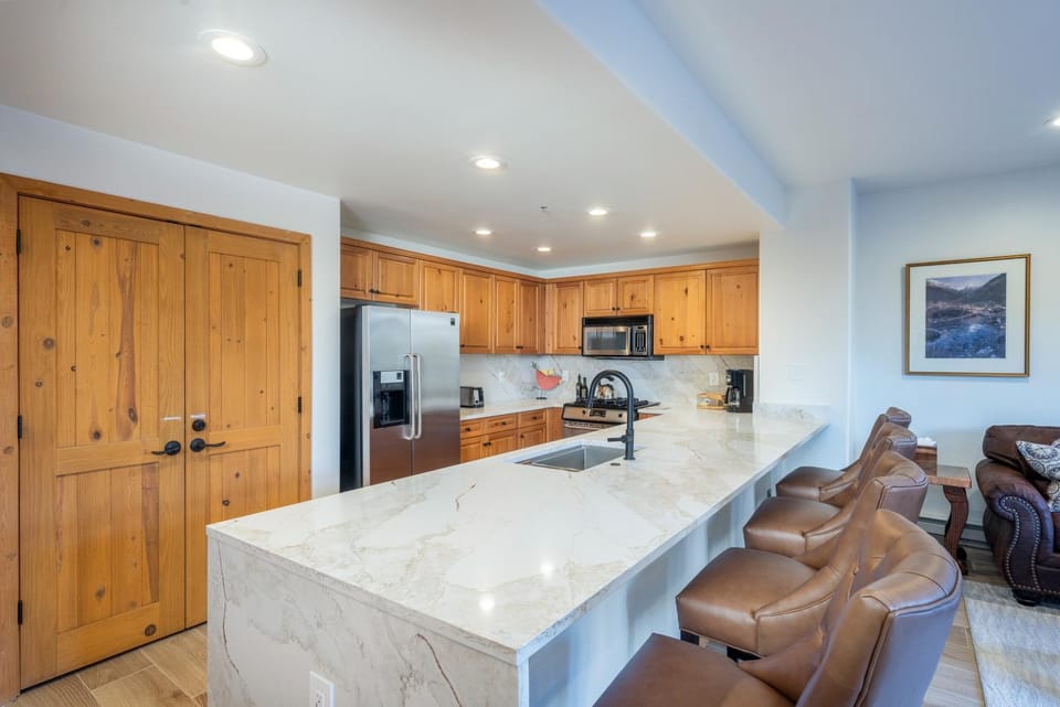 Bear Creek Lodge 211 by Alpine Lodging Telluride Apartment in Mountain Village