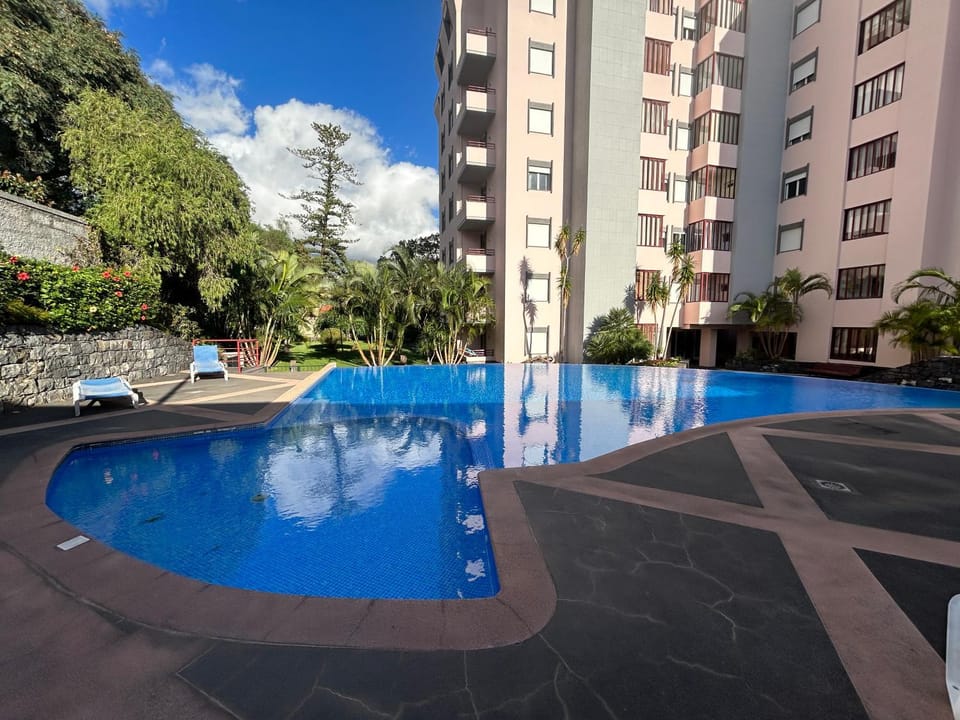 Day, Pool view, Swimming pool, Swimming pool, sunbed