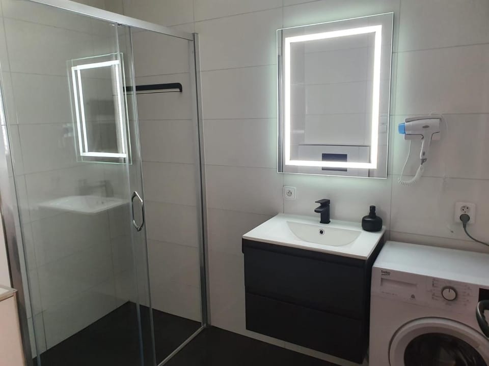 Shower, Bathroom, washing machine