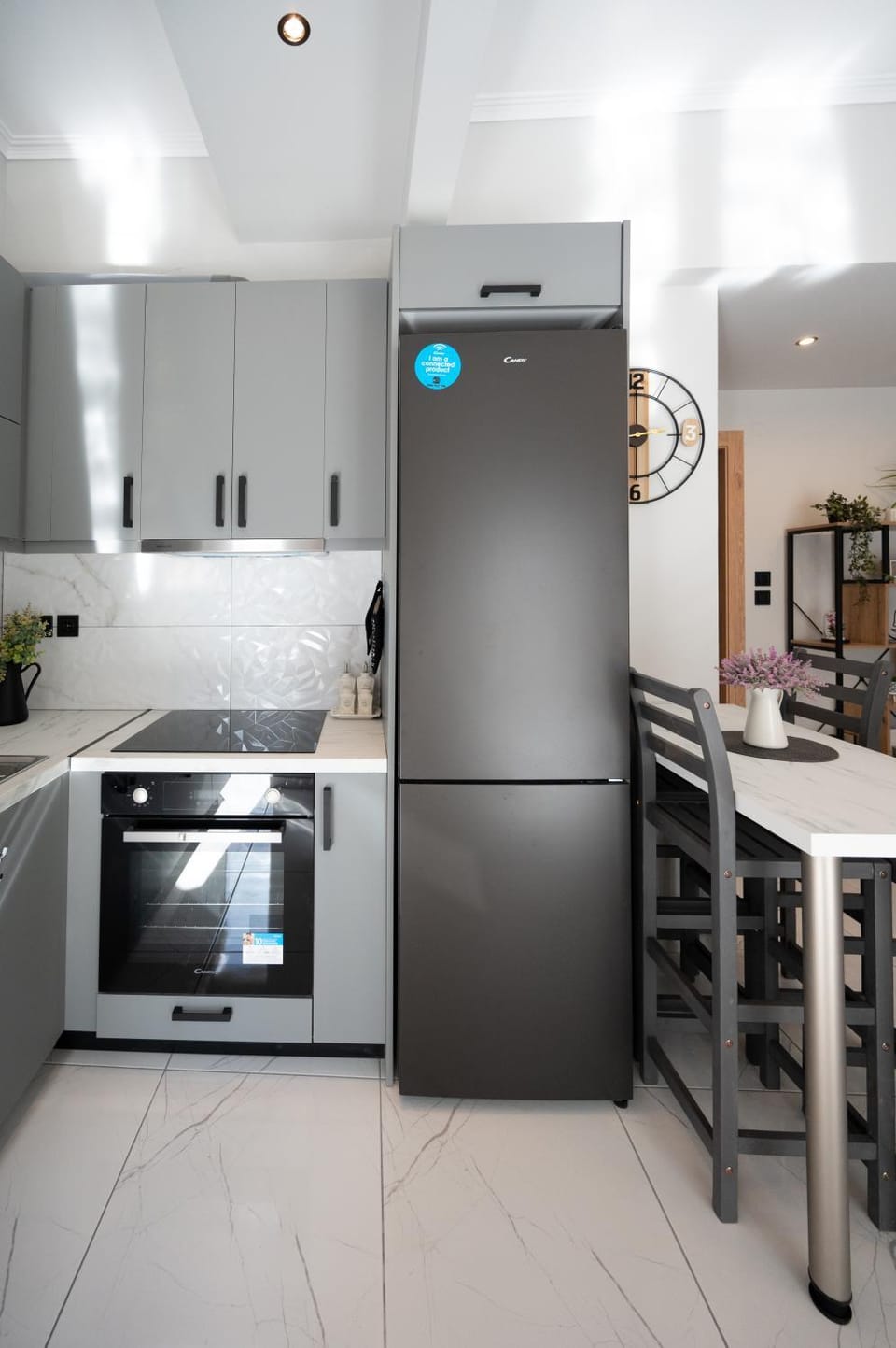 Kitchen or kitchenette, Dining area, pet friendly, stove