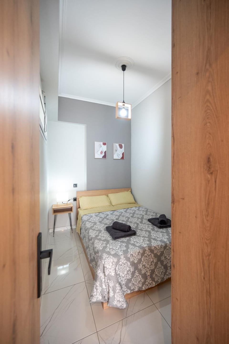Bed, Photo of the whole room, Bedroom, towels, wardrobe