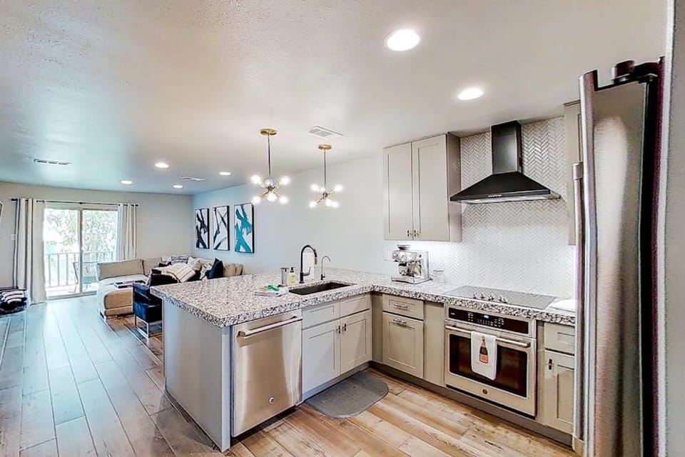 Kitchen or kitchenette, dishwasher, stove, kitchen
