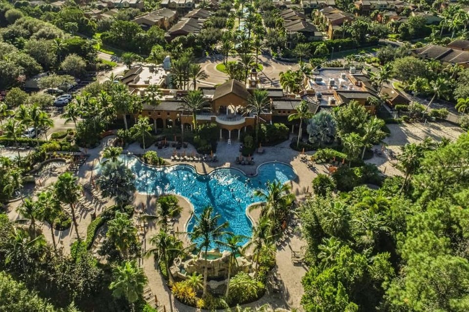 Yuba Oasis House in Lely Resort