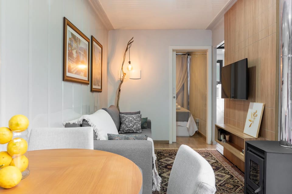TV and multimedia, Seating area, Evening entertainment