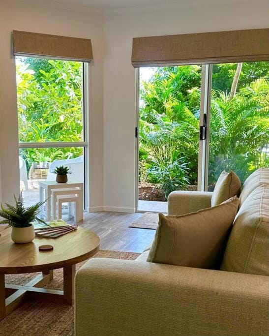 Living room, Seating area, Garden view