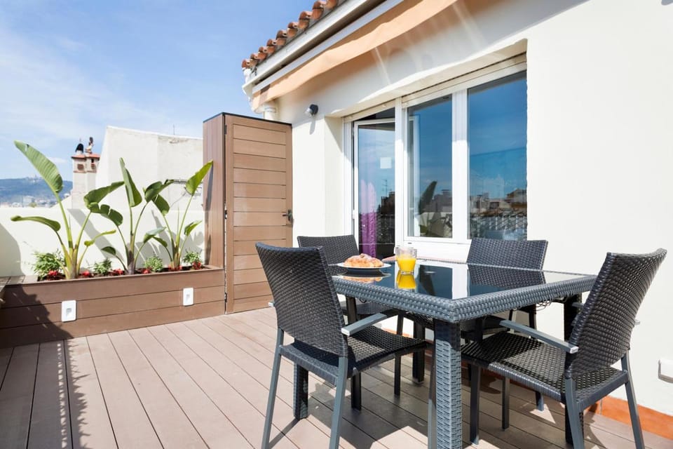 View (from property/room), Balcony/Terrace, Balcony/Terrace, Dining area