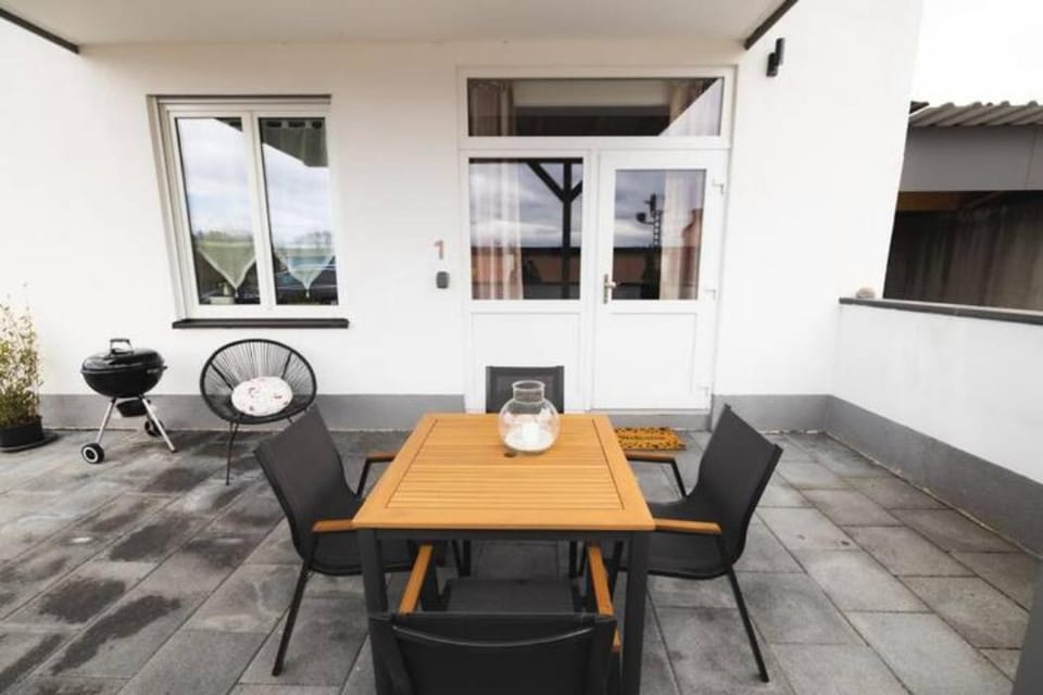 Ferienwohnung Sonne im gemütlichen Gästehaus Benedikt Apartment in Friedrichshafen