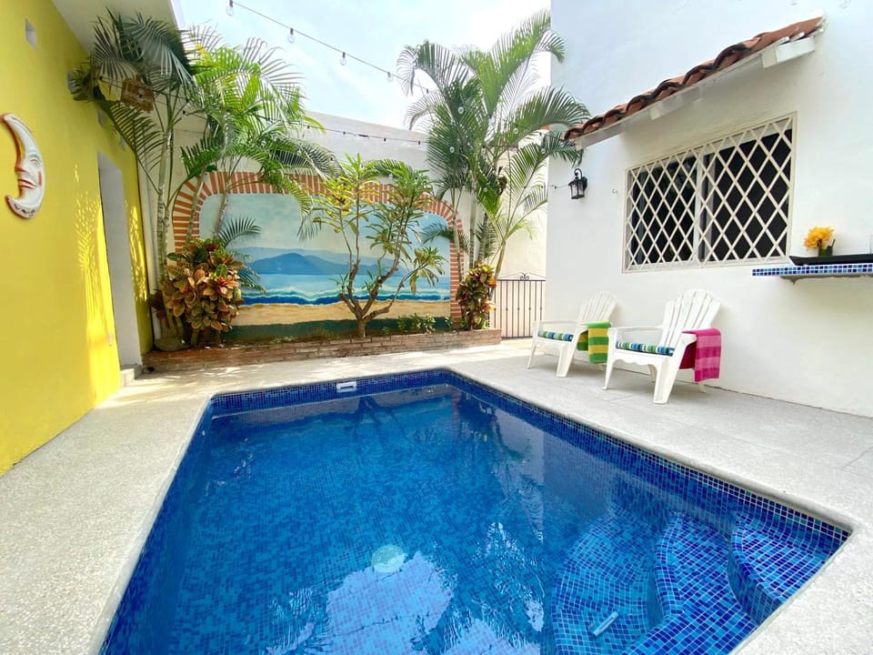 Las Palmas Golden Zone Duplex - Pool & Sunset Rooftop House in Bucerias