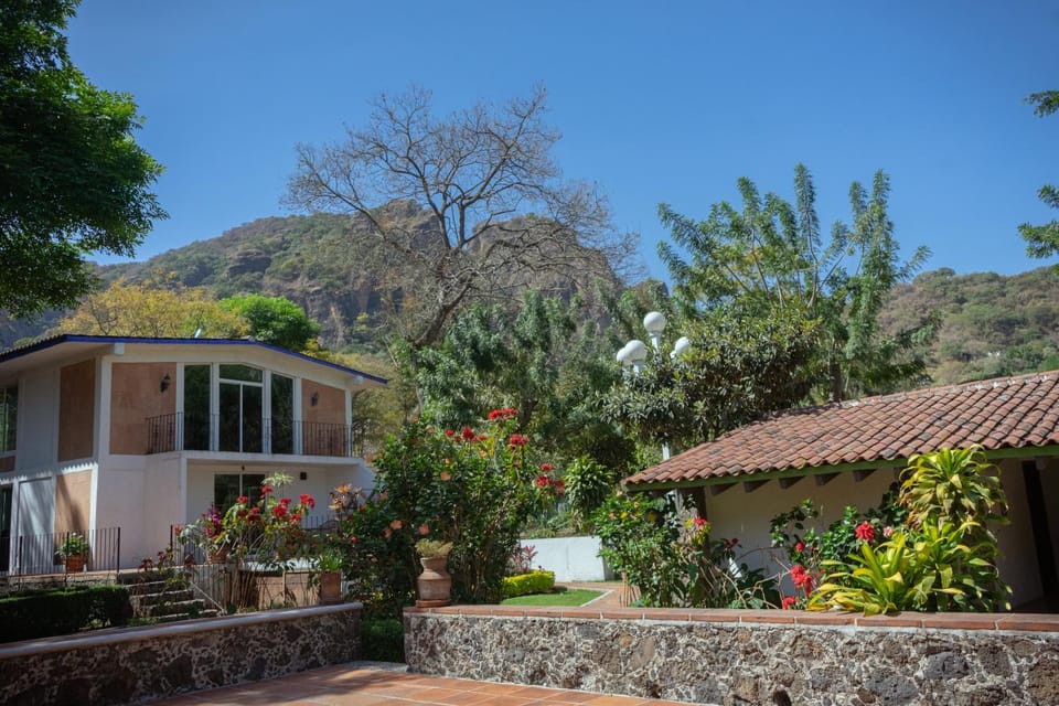 Lobby or reception, Mountain view