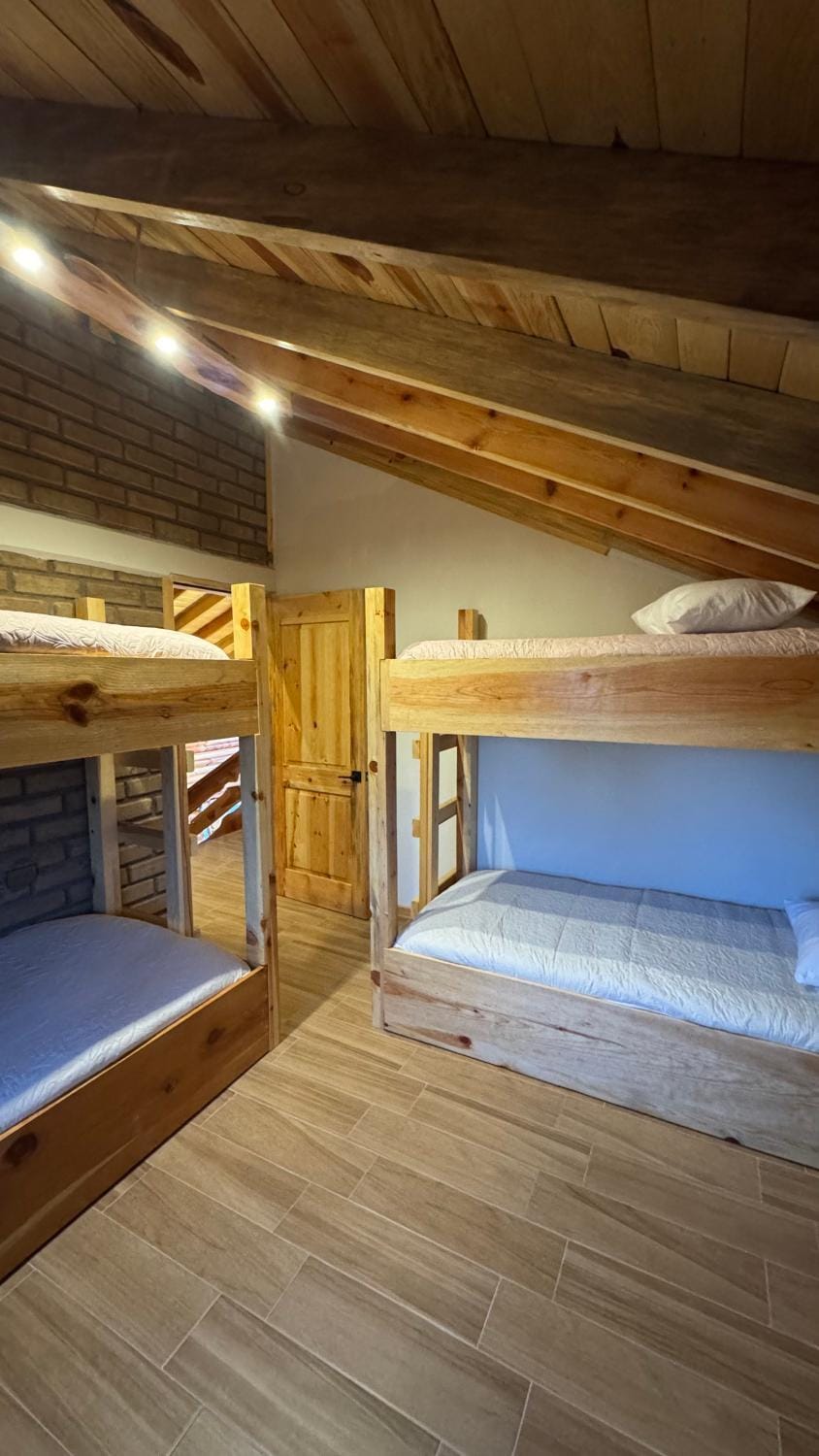 Bed, Bedroom, bunk bed