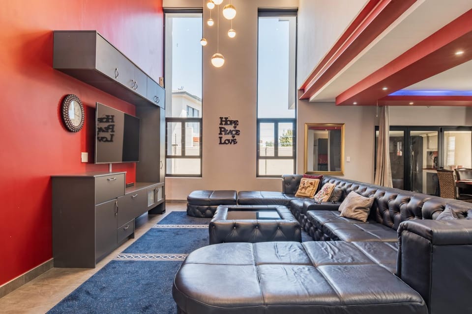 Enclaves Villa Villa in Cape Town