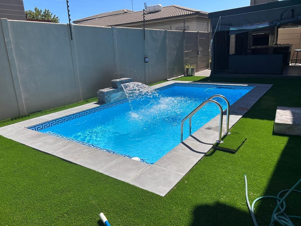 Pool view, Swimming pool