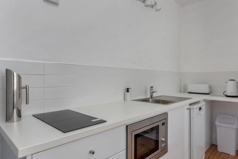 Best on Letitia Central spacious stylish sleeps 6 House in Tasmania