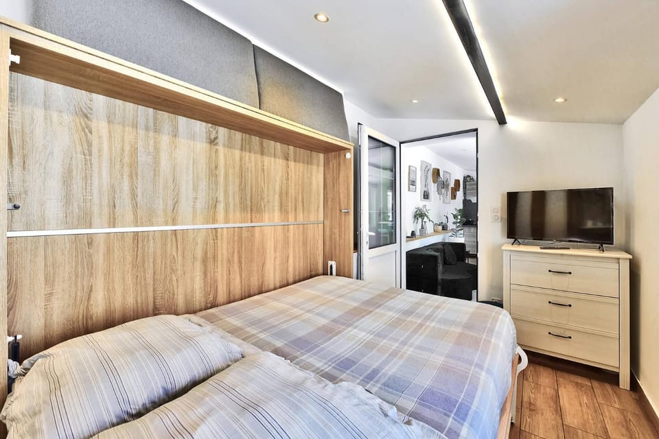 Micro maison Lyon 8/ Parking / Terrain de pétanque Apartment in Lyon