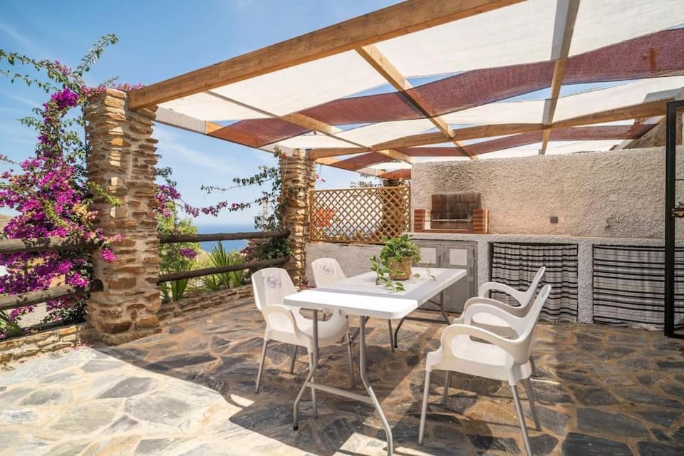 Day, Natural landscape, View (from property/room), Balcony/Terrace, Dining area, Sea view
