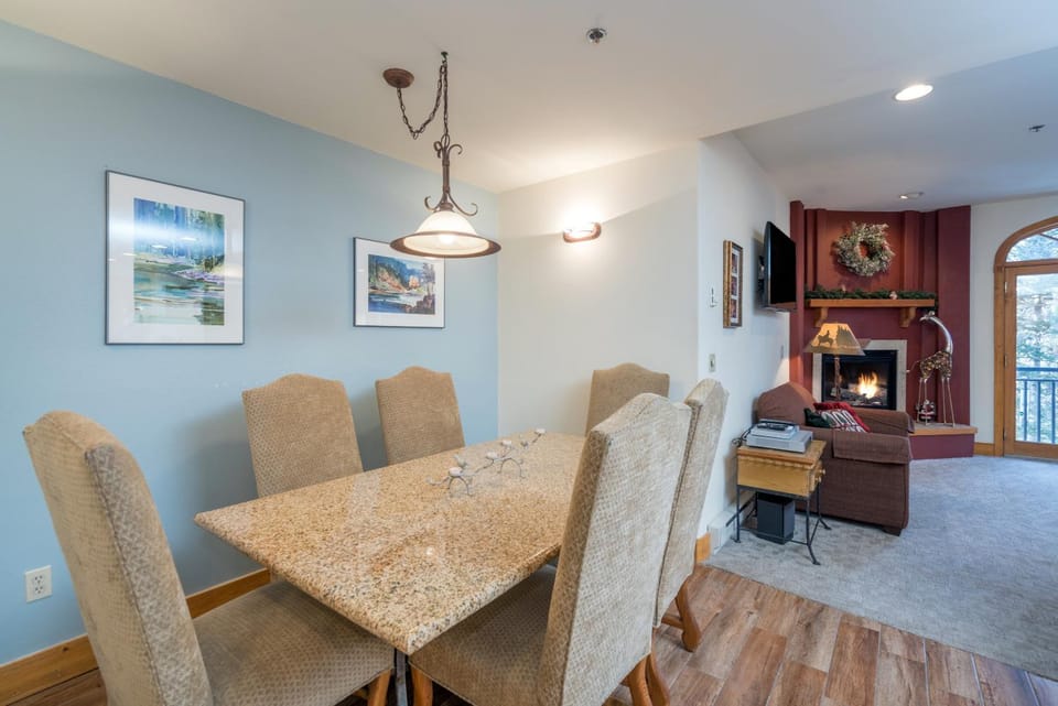 Bear Creek Lodge 302 by Alpine Lodging Telluride Apartment in Mountain Village