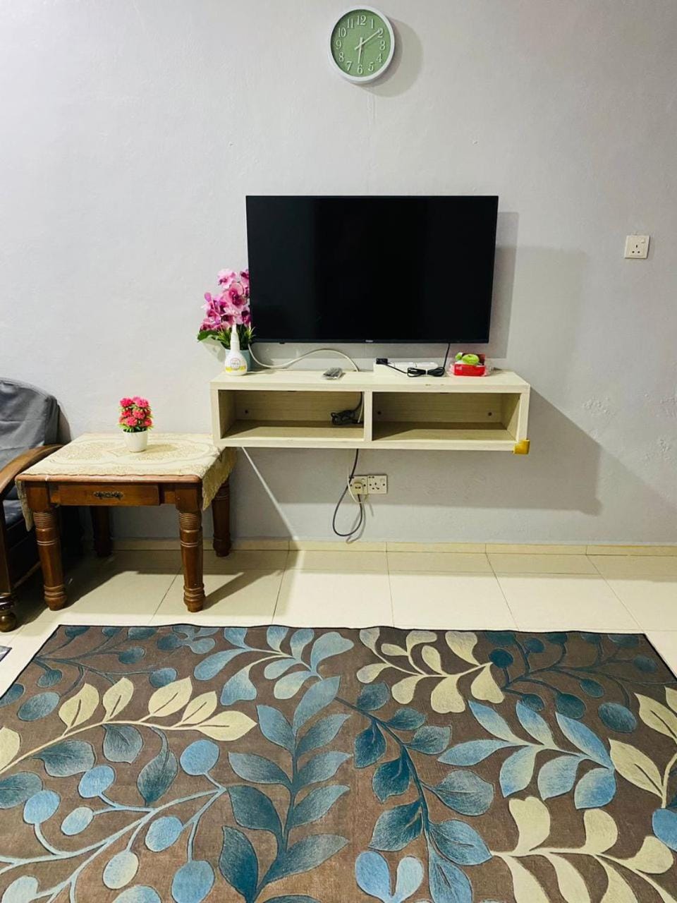 ZR Homestay Kemaman with 3 Bedroom 2 Bathroom - 2 Room AC 1 Room Fan - Not Sharing House House in Terengganu, Malaysia