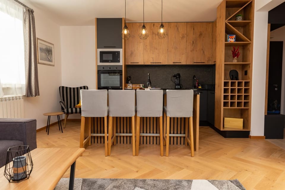 Kitchen or kitchenette, kitchen