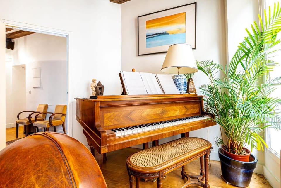 GuestReady - Stone wall stay near Sainte-Chapelle Apartment in Paris