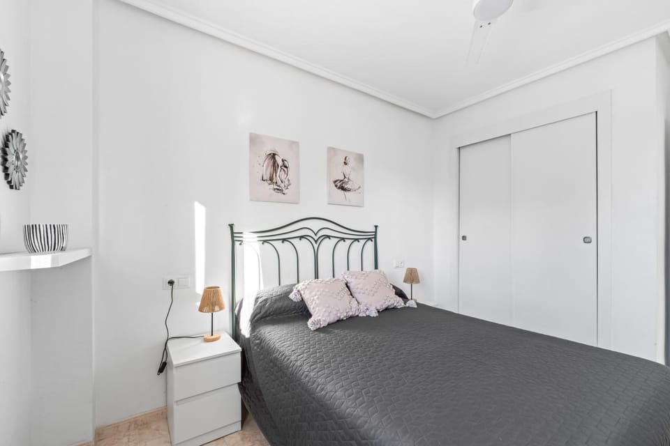 Living room, Bedroom