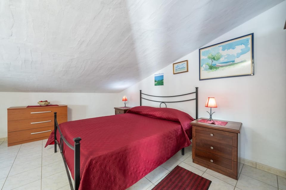 Living room, Bedroom