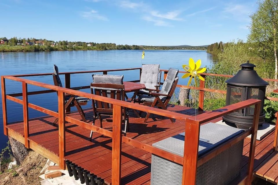 View (from property/room), Balcony/Terrace, Balcony/Terrace, River view