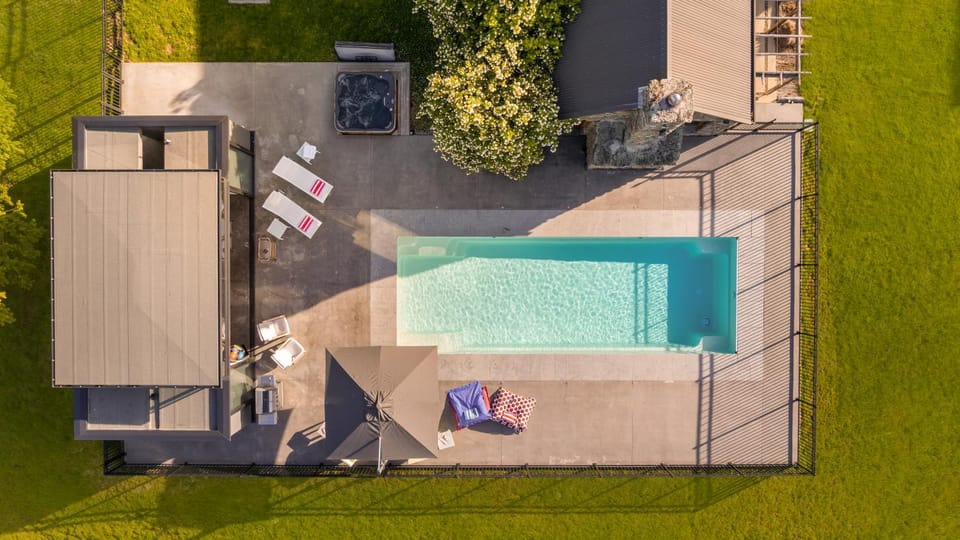 Summer, Swimming pool