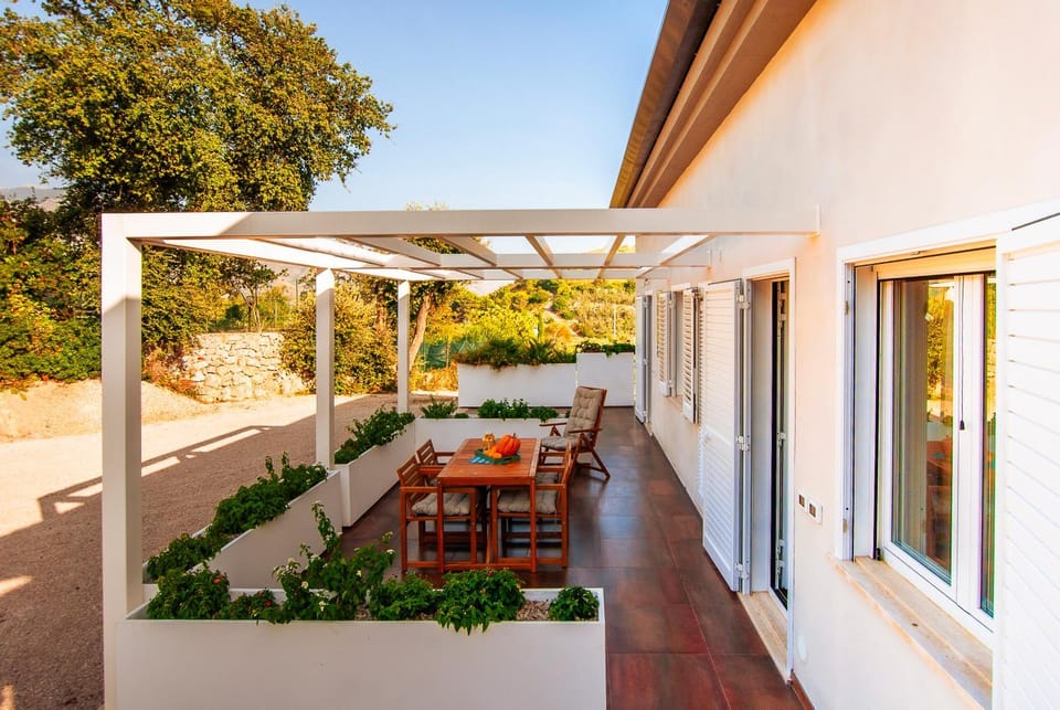 Balcony/Terrace, Dining area