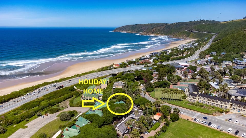 Property building, Day, Neighbourhood, Bird's eye view, Beach, Sea view