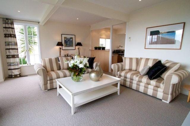 Emerald Inn on Takapuna Beach Motel in Auckland