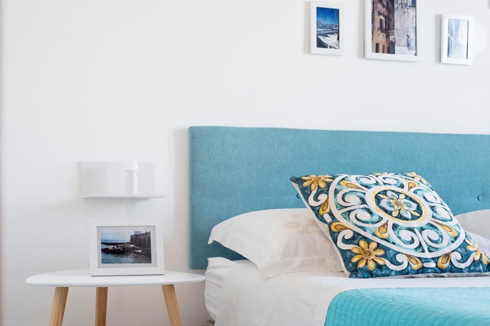 Living room, Bedroom