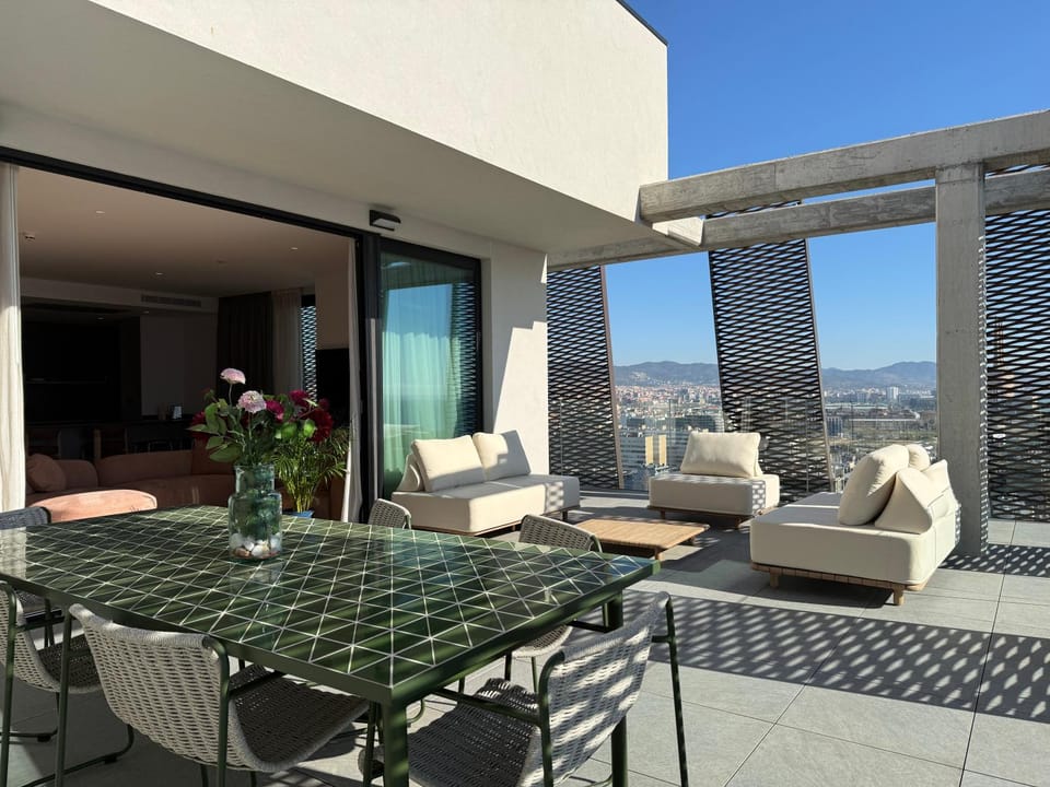 View (from property/room), Balcony/Terrace, Seating area, Dining area