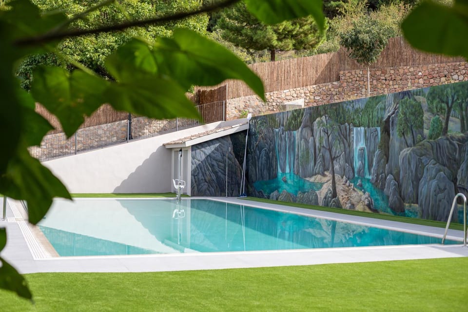 Property building, Swimming pool