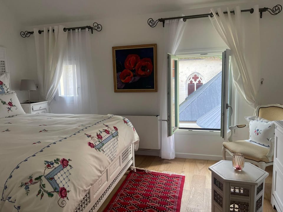 Bed, Photo of the whole room, Bedroom, City view, City view, Garden view, Garden view, Landmark view, Landmark view, towels
