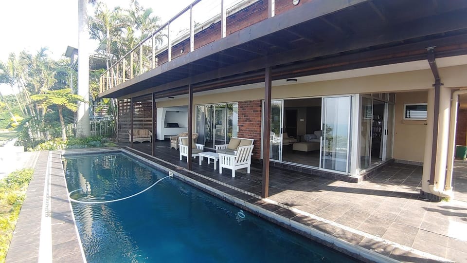 Property building, Balcony/Terrace, Pool view, Swimming pool