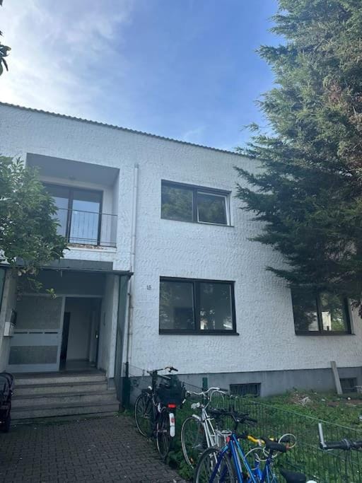 2 schlafenzimmer Waschmaschine Eller Apartment in Dusseldorf
