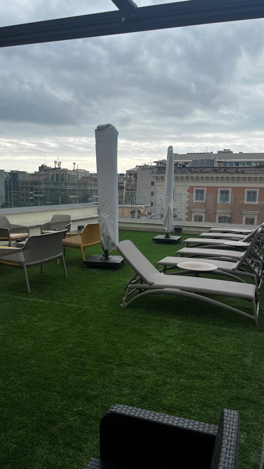View (from property/room), Balcony/Terrace, City view, sunbed