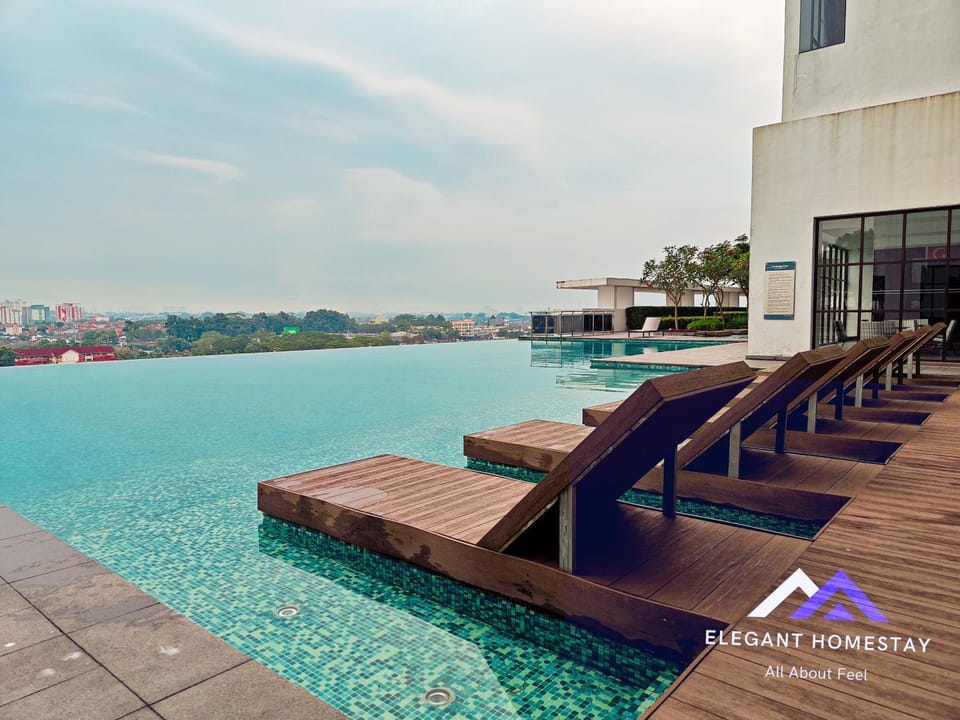 Pool view, Swimming pool