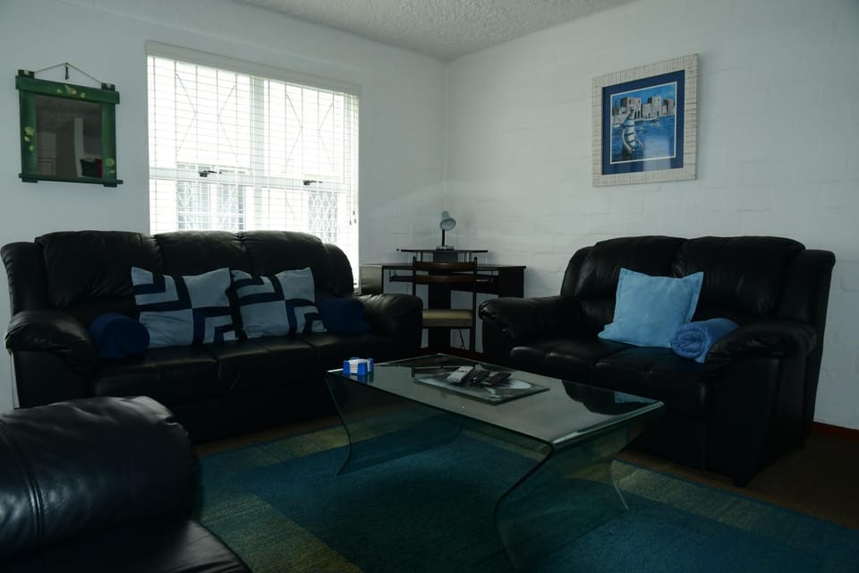 Living room, Photo of the whole room