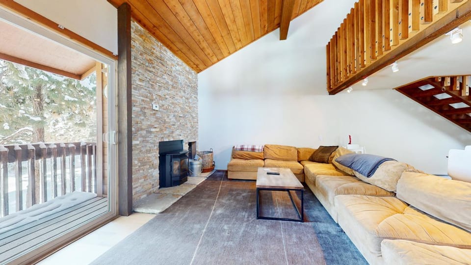 Snowcreek I #52 condo Apartment in Mammoth Lakes